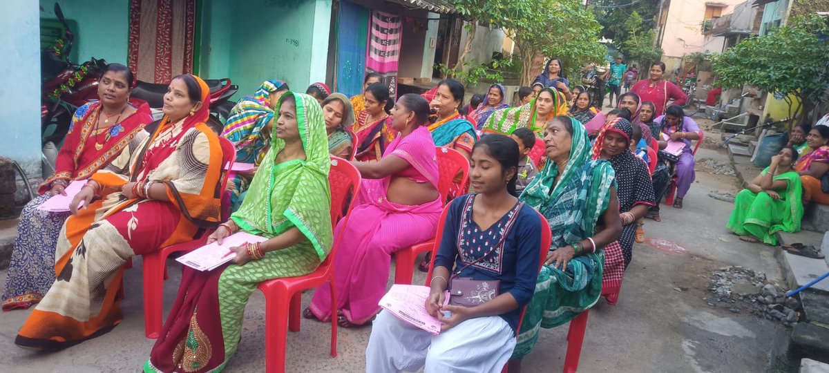 MC_Hinjilicut's tweet photo. All women awareness programme at Ward No.-16, we aware on segragation of waste, #useofdustbin and ban on #singleUsePlastic, #ZeroUsePlastic. We request all to #JoinHandsTogether to make our city #Plasticfree.
@DUDA_Ganjam
@Ganjam_Admin
@HUDDeptOdisha
#SwachhaSurvekshan2023 https://t.co/hELZJTq9Pe