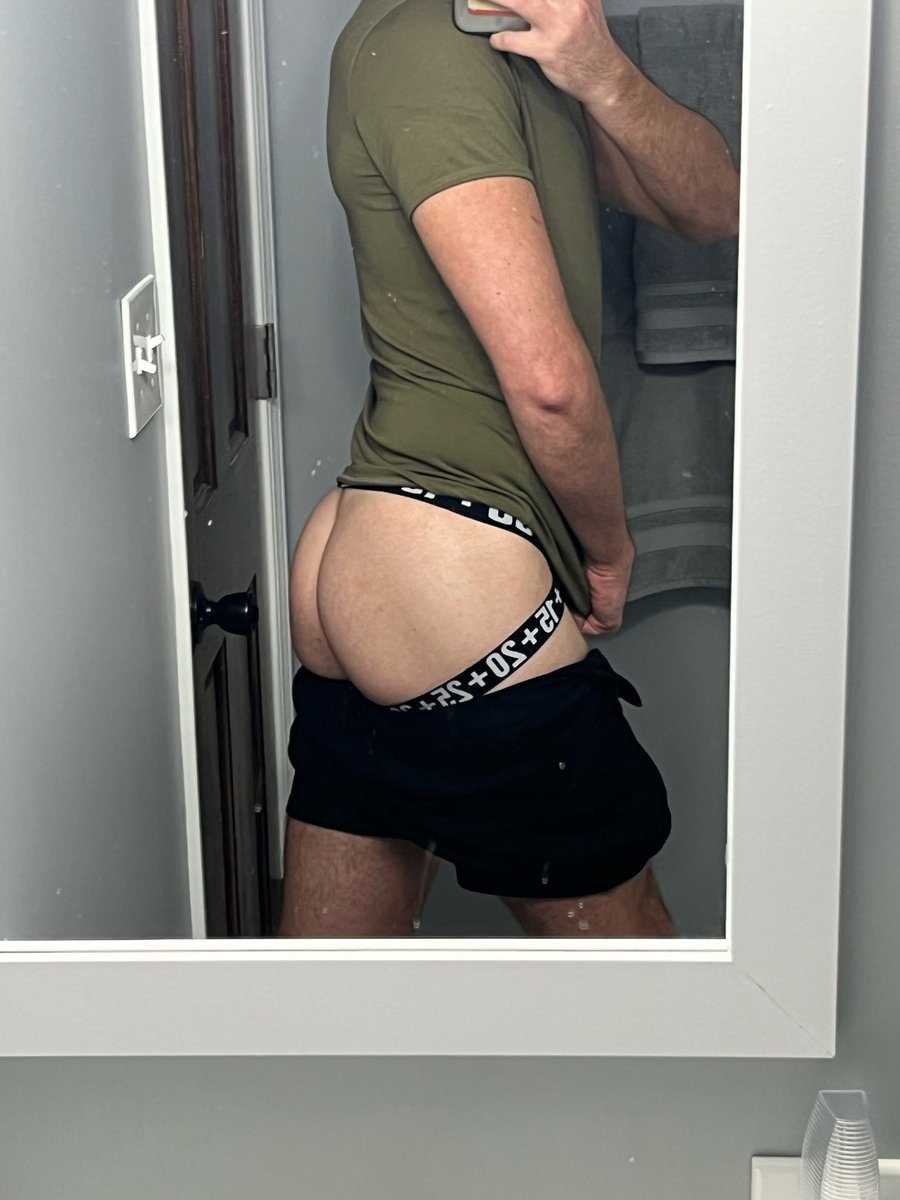 BarebackTwunk's tweet photo. Friday ❤️ https://t.co/KERDGXOHjW