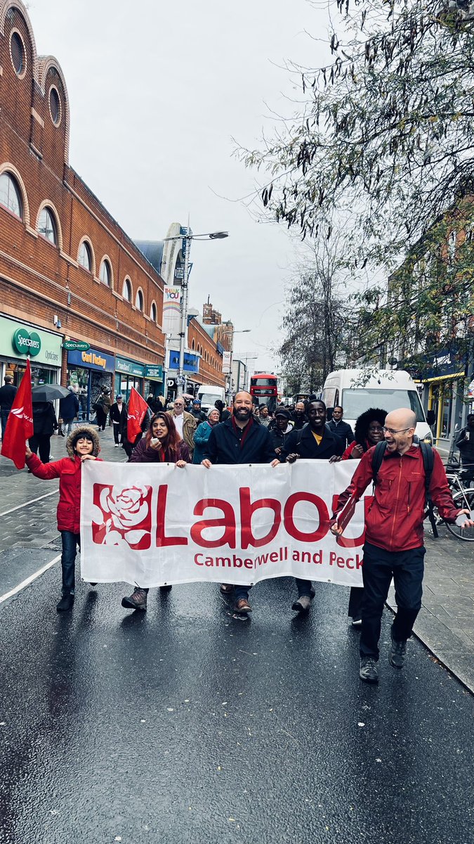 Jasmine_Ali's tweet photo. We’re on the march in #Peckham with @SouthwarkLabour friends, neighbours and @unitetheunion to “Stop the Bus Cuts”. Fantastic that so many local shoppers are joining in on our chants and the campaign … https://t.co/emqWG3v05Y