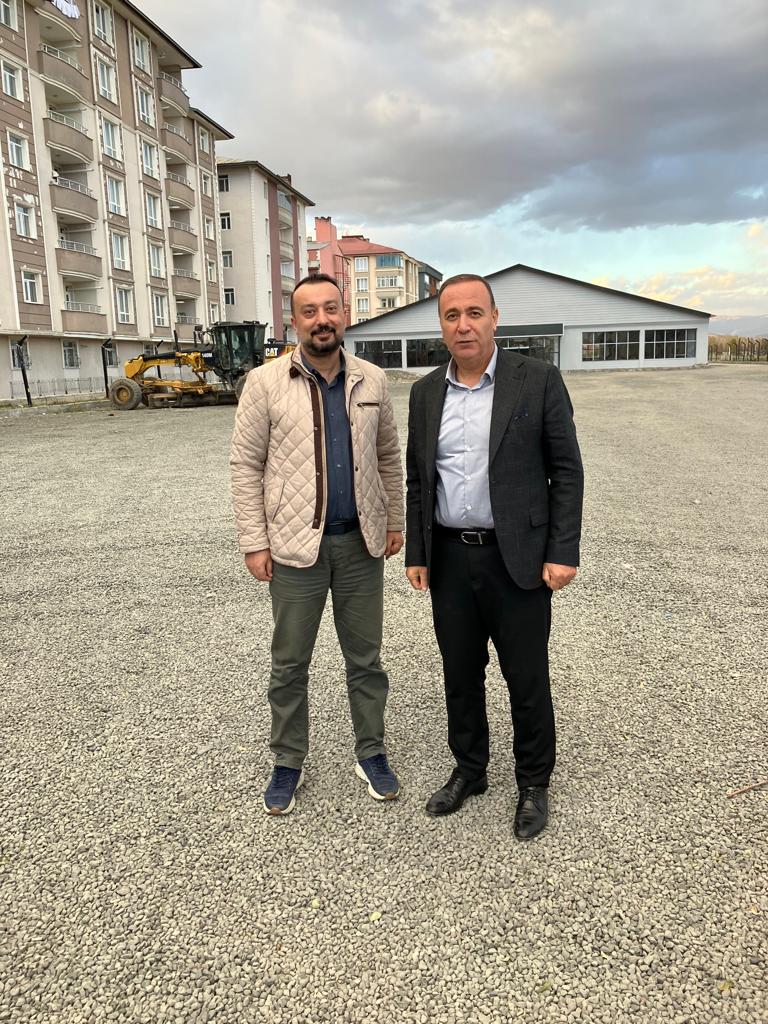 Değerli büyüğüm Siirt milletvekili sayın Osman Ören hocamı Ağrı'da ağırlamaktan onur duydum