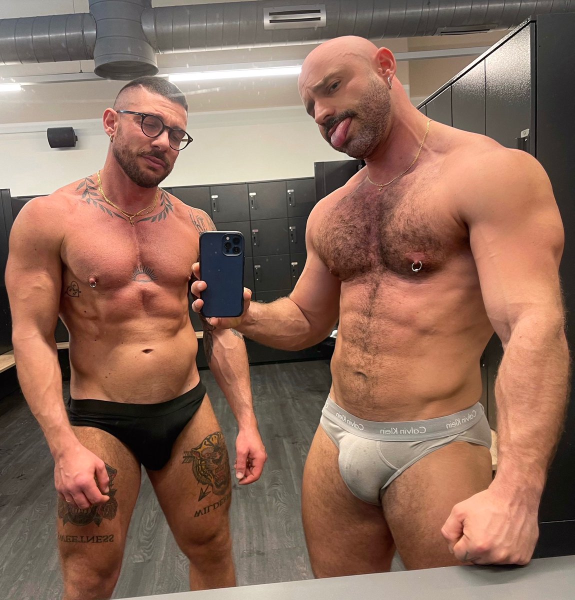 mrcoonXX's tweet photo. • 🖤WORKOUT ✅ 🖤 @mrcaccamo • https://t.co/GJRaOKhdTq