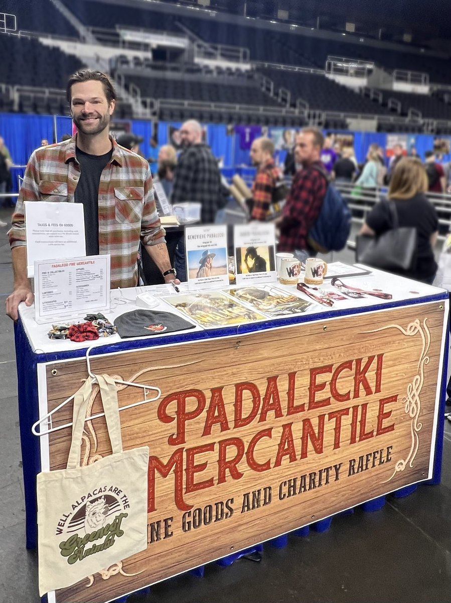 jarpad's tweet image. Come by my merch table at #RICC! If you purchase something today you’ll be entered to win a chair back from #SPN AND #Walker or 1 of 2 cast mugs! Pick your fave charity to donate proceeds to!!!!! 🙏