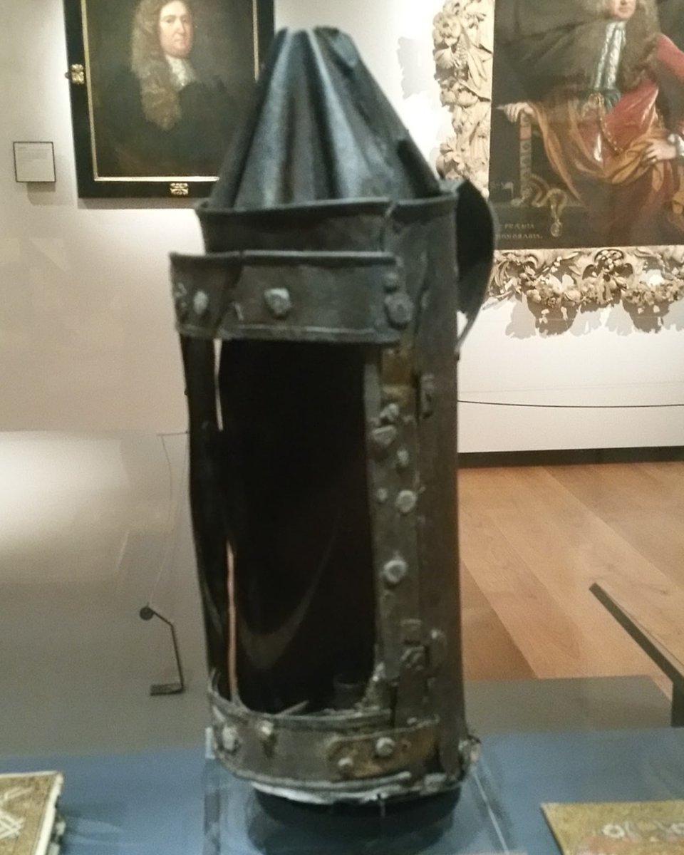 On display in the @AshmoleanMuseum - the lantern Guy Fawkes is said to have been carrying when he was arrested in the cellars beneath the Houses of Parliament on the night of 4-5 November 1605. #gunpowderplot #guyfawkesnight