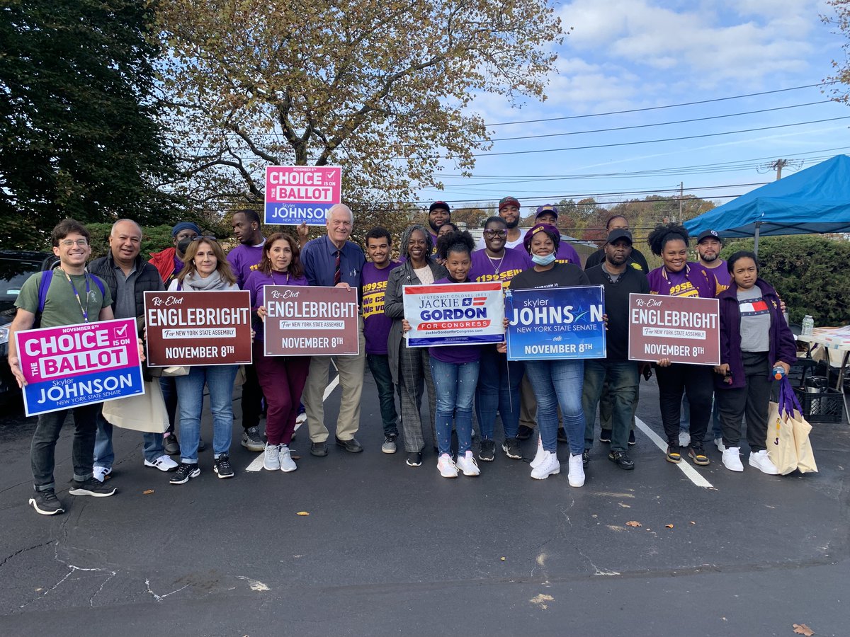 Launched our final #GOTV weekend with @1199seiu - I couldn’t ask for more amazing partners in defending democracy. You can vote early today, 11/05, or tomorrow 11/06. Find your polling place and make a plan to vote by visiting voteearlyny.org