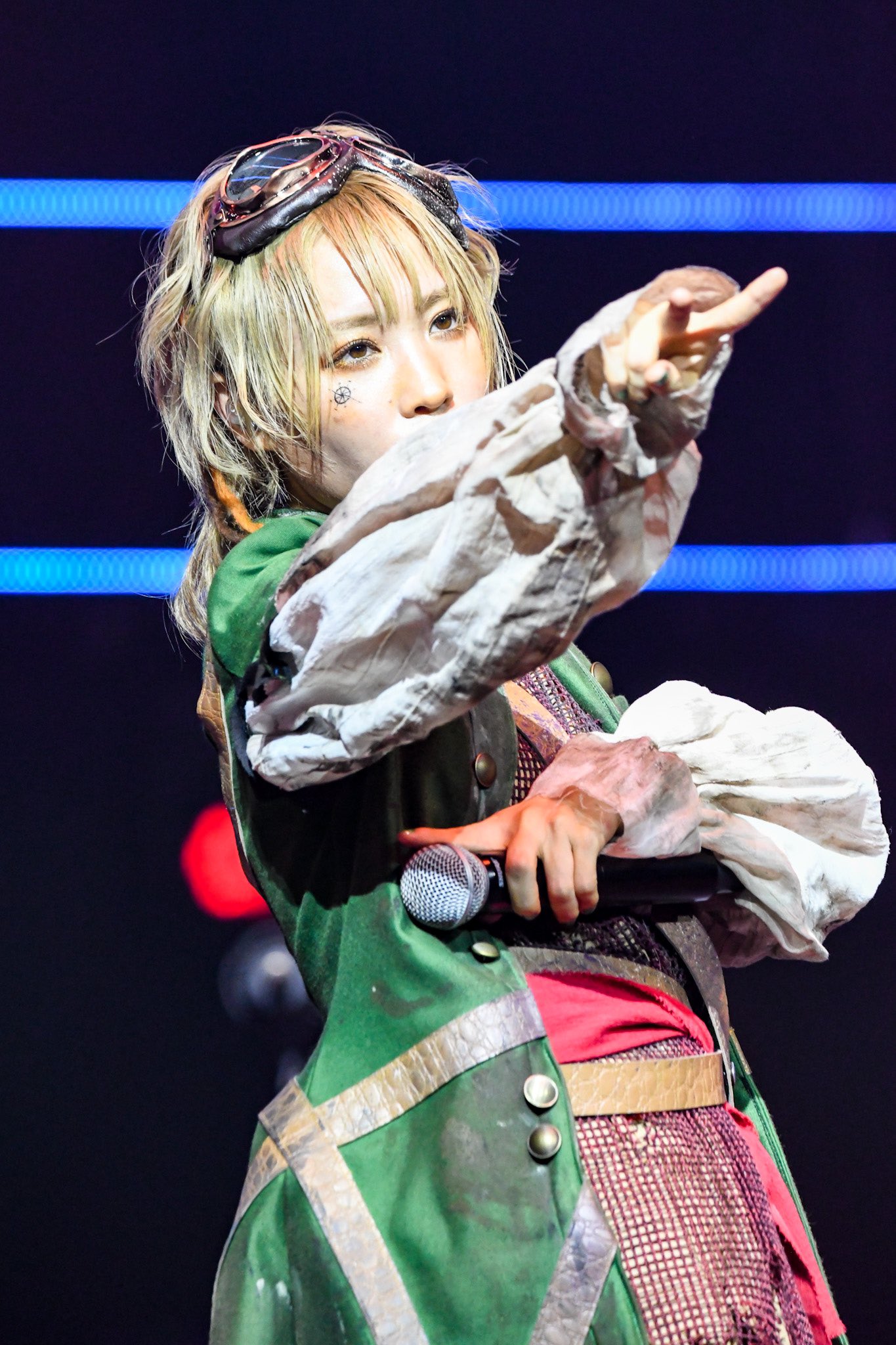 憧れの 【未使用】BiSH ZIPPO モモコグミカンパニー サイン入りチェキ