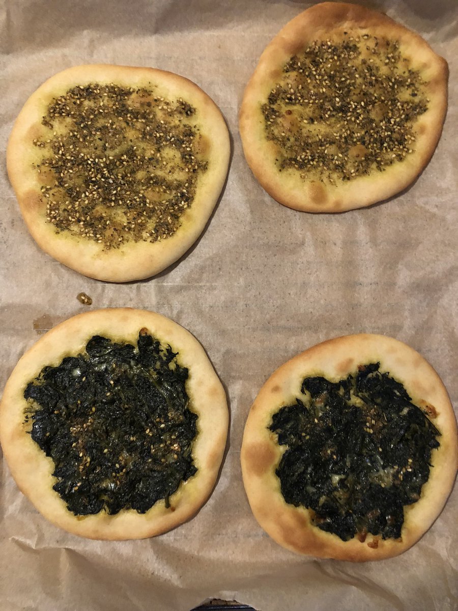 AliyaNazki's tweet photo. Iโm a woman of my word, I am.
Also, these breads are divine! #manakeesh #manakish #bakingbread #weekend https://t.co/h8G4x6w1HA