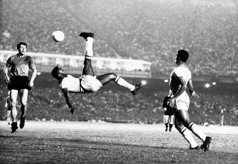 WeQuoteWeekly's tweet image. “A penalty is a cowardly way to score.” - Pele