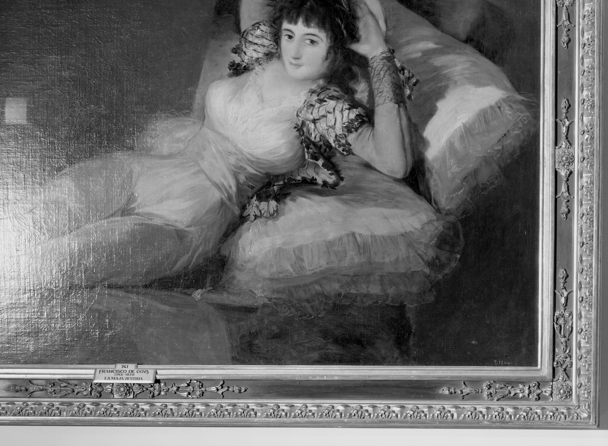 El marco tiene más de un siglo de antigüedad, es de hacía 1910.