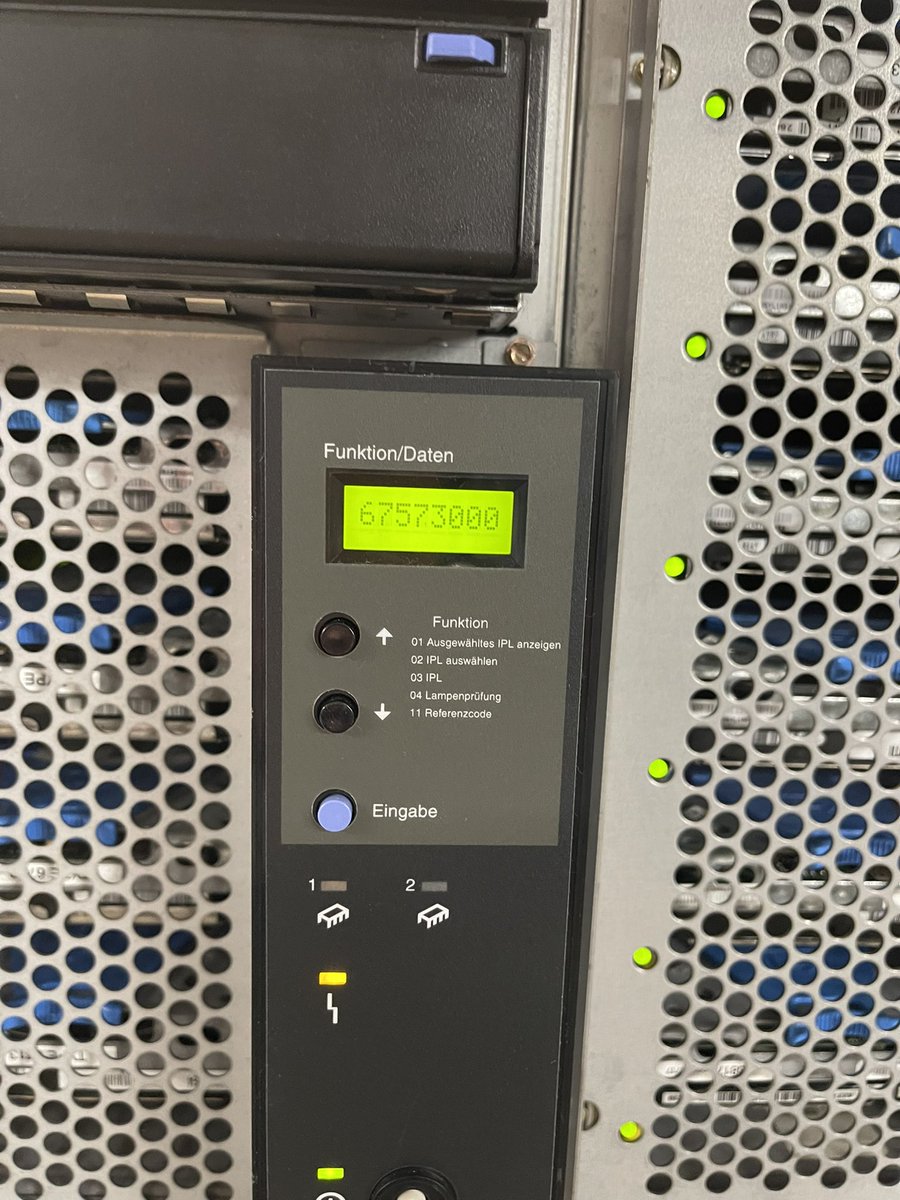 BoscoMac's tweet photo. my first OS/400 installation #as400 #os400 #ibm #mainframe https://t.co/pCNR3hLLpk