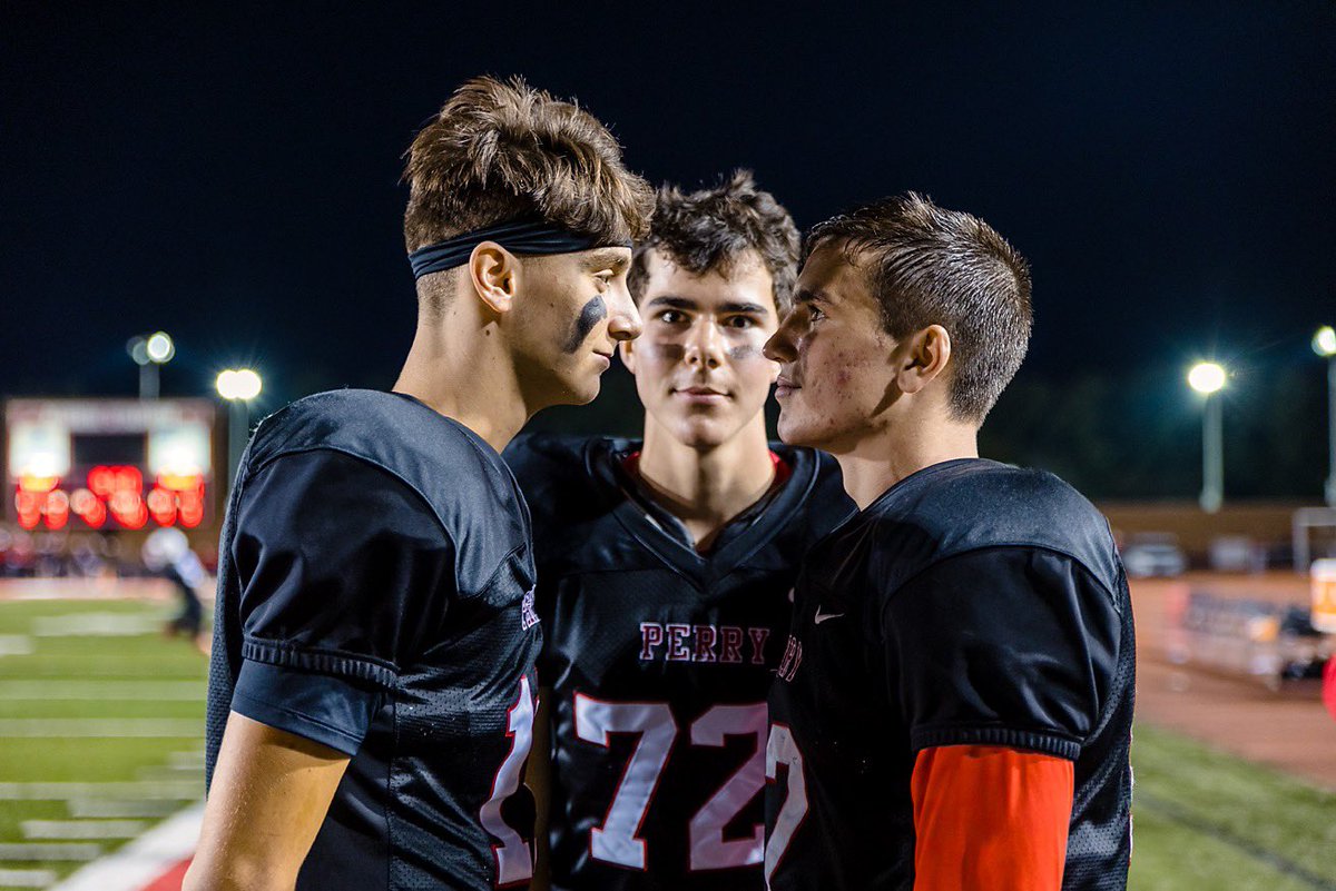 You might wonder what happens on the sidelines during a playoff game...Here it is- an intense conversation?No-it was a good old fashioned staring contest. 🙄🫣 
I love the chemistry this team has. <a href="/Perry_Pirates/">Perry Pirates</a>