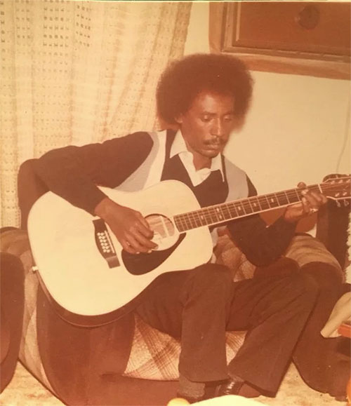 hawelti's tweet photo. Silver Jubilee – Remembering a Legend! 

Generous, honest, humble &amp; diligent, Yemane Baria was one of Eritrea's Greatest Artists of All Time whose popular &amp; patriotic songs will remain inscribed in annals of Eritrea's history of epic liberation struggle
https://t.co/y10b6bnFmC https://t.co/CoFsNG5WOw