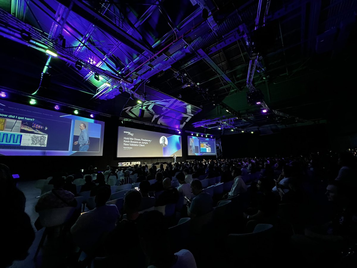 rajgokal's tweet photo. back-to-back:
📸 @instagram bringing solana nft’s to ~all connected humans
🏎️ @jumpengineering bringing solana performance and reliability to outlast us all

👫~4,000 people here, twice as big as last year.

not bad, could be better though.

🦾 always be improving https://t.co/OQqQ48Wj7M
