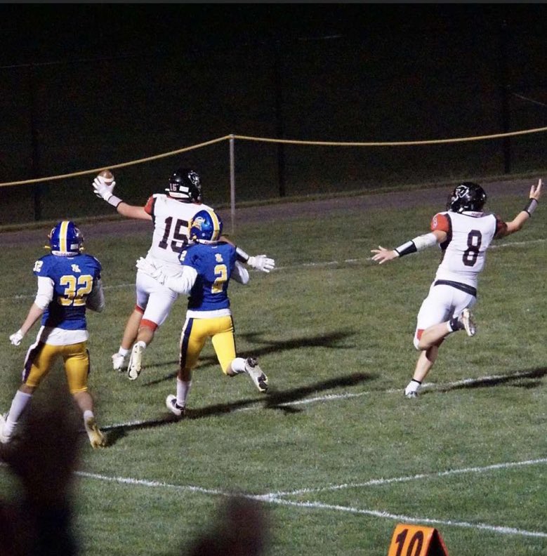 What a season! Ended my sophomore season with 28 catches, 423 yards, and 2 TD’s. Regular season record of 6-4 AND qualified for district playoffs. Enjoyed every minute of the season with my teammates and coaches.