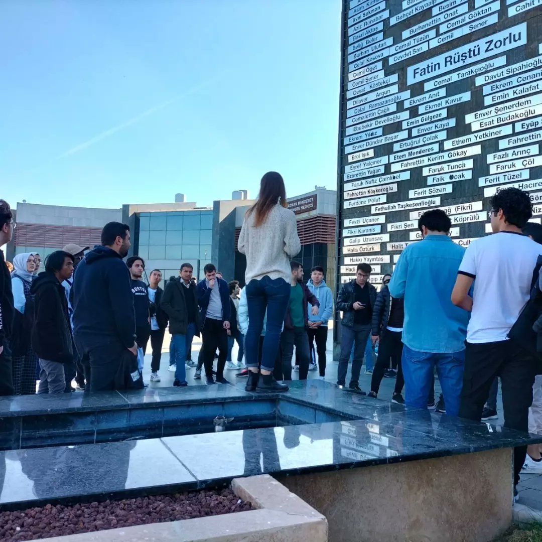 Yurdumuz Öğrencileriyle Demokrasi ve Özgürlük Adasına gezimizi gercekleştirdik. İstanbul Gençlik ve Spor il Müdürlüğüne ve Şube Başkanımız Mükayil Bektaş'a katkılarından dolayı teşekkür ederiz.
<a href="/GSB_Istanbul/">İstanbul Gençlik ve Spor İl Müdürlüğü</a> <a href="/EnsarVakfi/">Ensar Vakfı</a> <a href="/mikailbektas/">MÜKAYİL BEKTAŞ</a> <a href="/Ali_Karayilan_/">Ali Karayılan</a> <a href="/ensarvakfiyurt/">Ensar Vakfı Yurtları</a>