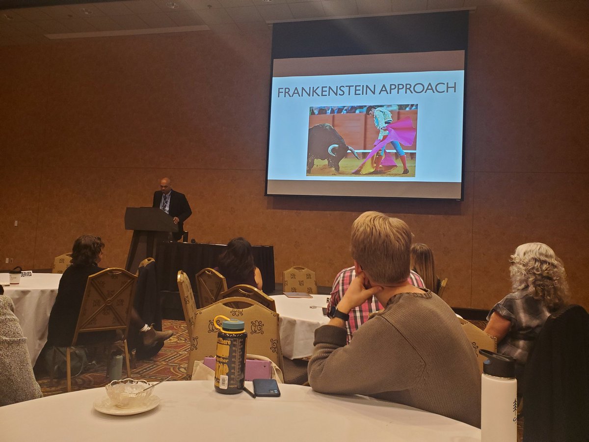 MeganBudke's tweet photo. #mctlc22 we have to challenge the ways we approach culture. Beyond approaches like 4F, tour guide, "by the way", and Frankenstein. Communication and language proficiency should be inextricably linked together. @ProfeRandolph citing work by Vicky Galloway #langchat #heritagelang https://t.co/1fsDQXjgJu