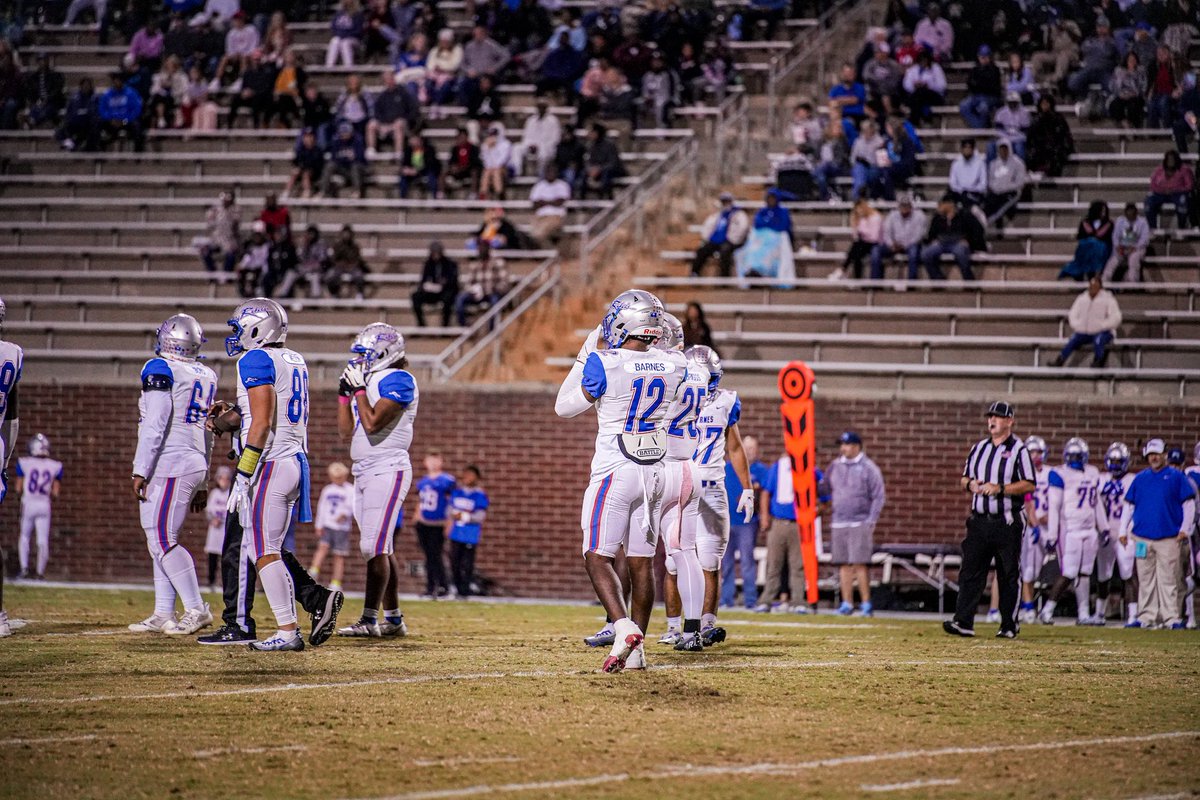 Good luck to y’all boys in surgery! <a href="/CalebMelton55/">caleb_melton88</a> <a href="/ChrisFoster_2/">Christopher Foster Jr</a> Gods got y’all, Love y’all man🤍