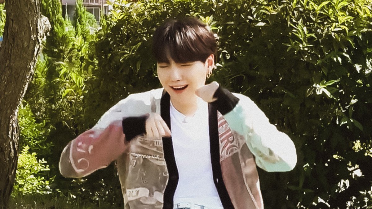 mygalias's tweet photo. 📸 min yoongi ; the embodiment of love https://t.co/2m162Bc2lA