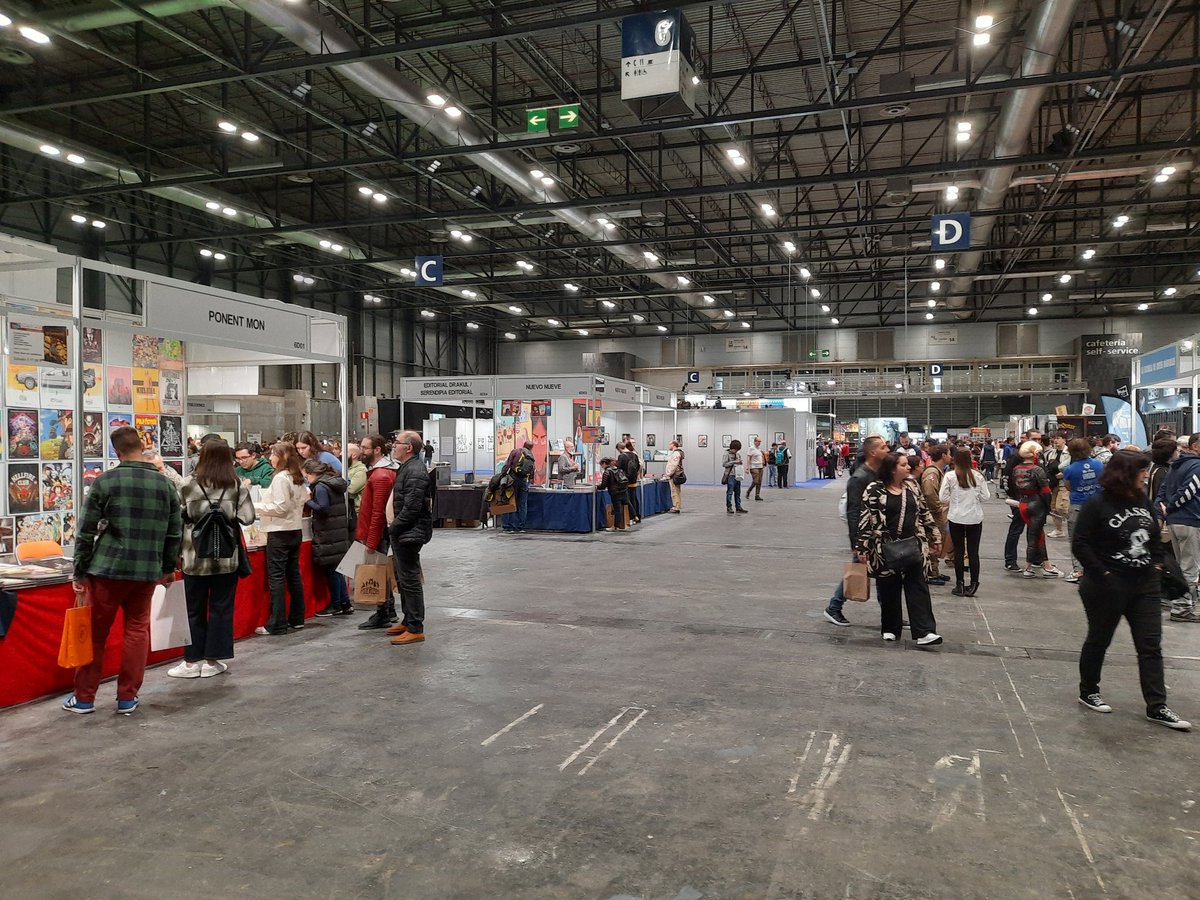 EntremundosB's tweet photo. En el salón del cómic Madrid cómic Pop Up 2022 https://t.co/QRdBE155VI