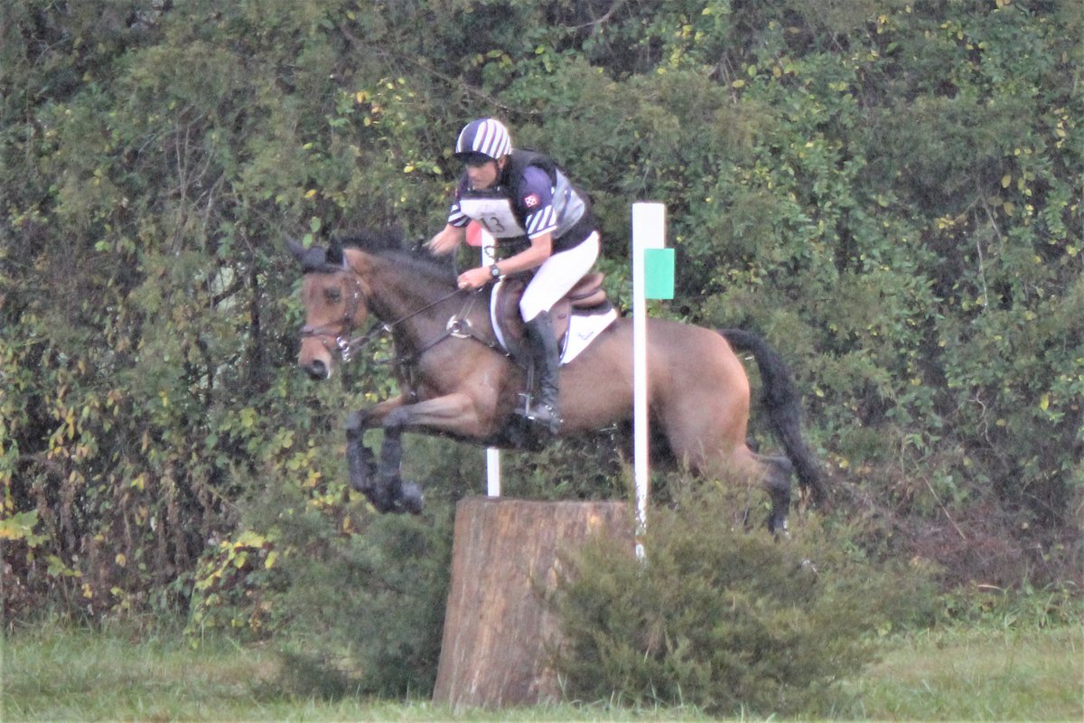 Oakhill in a November rain- not slowing this bunch down!
#vahorsetrials #YOURVHC #vaeventing #VHT