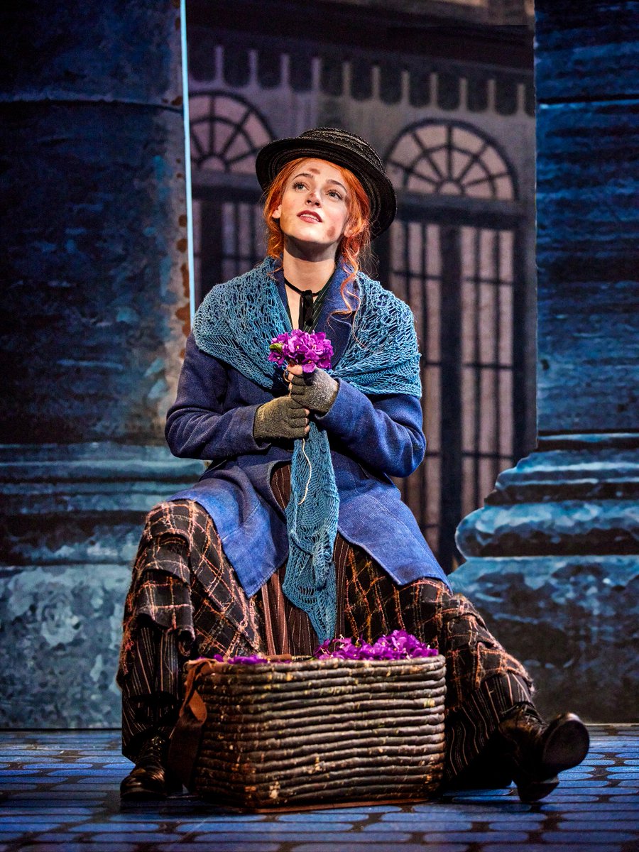 Happy National #LoveYourRedHairDay from our #loverly Eliza, <a href="/madpowww/">Madeline Powell</a>! #myfairladytour