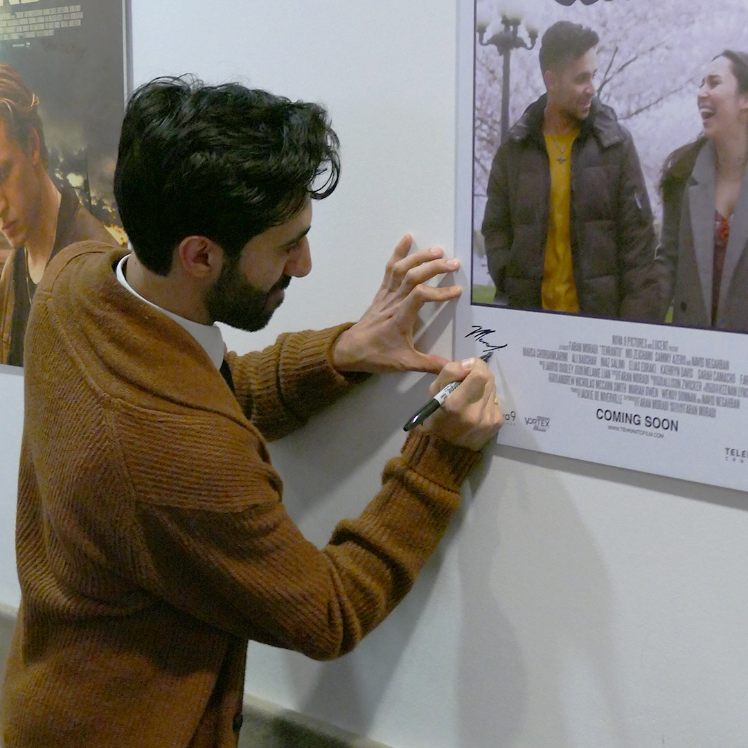 FCfilmfestival's tweet photo. It's an FCFF tradition to get as many signatures as we can on our posters - here's just a few that we managed to snag from the filmmakers!
#FCFF2022 #IndependentFilmmaker #CanadianFilmIndustry #SWOntFilm https://t.co/0mD0iX83p9