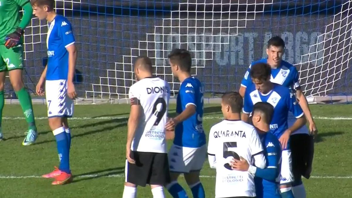 PicenoTime's tweet photo. Brescia-Ascoli 1-1, Botteghin nel recupero replica ad Ayè. Continua la striscia positiva del Picchio https://t.co/1t8IzMXpT3 #BREASC #BresciaAscoli #serieb https://t.co/0qIXRBAPsM