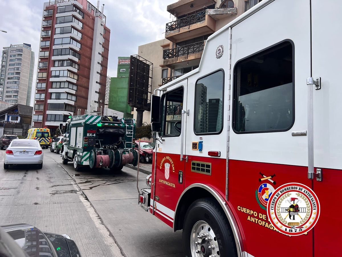 Radio Antofagasta Online on Twitter "🔴ESTA MAÑANA CHOQUE DE VEHÍCULO