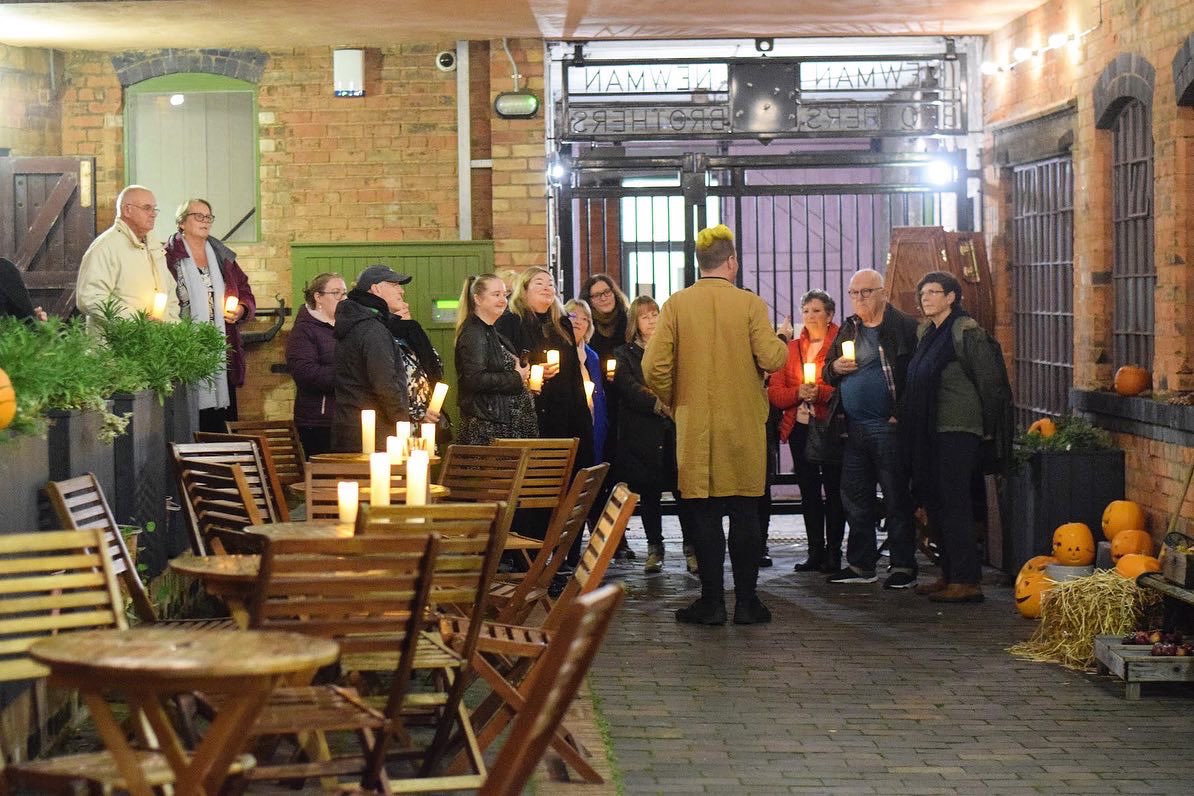 CoffinWorks's tweet photo. Our first Food for Thought event was a massive success and we’re already looking forward to hosting the second evening this week with @itzatna_arts and @BrumYODO
We love how atmospheric our courtyard is by candlelight. The #Offrenda Altar looks stunning too! 🤩 #birmingham https://t.co/R2t7adfPfU