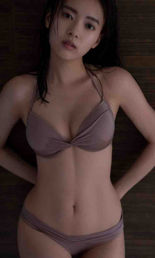 おやすみ💤
新條由芽ちゃんは可愛いね😍
#新條由芽
#特撮ヒロイン
#グラビアアイドル
#グラビア
#水着