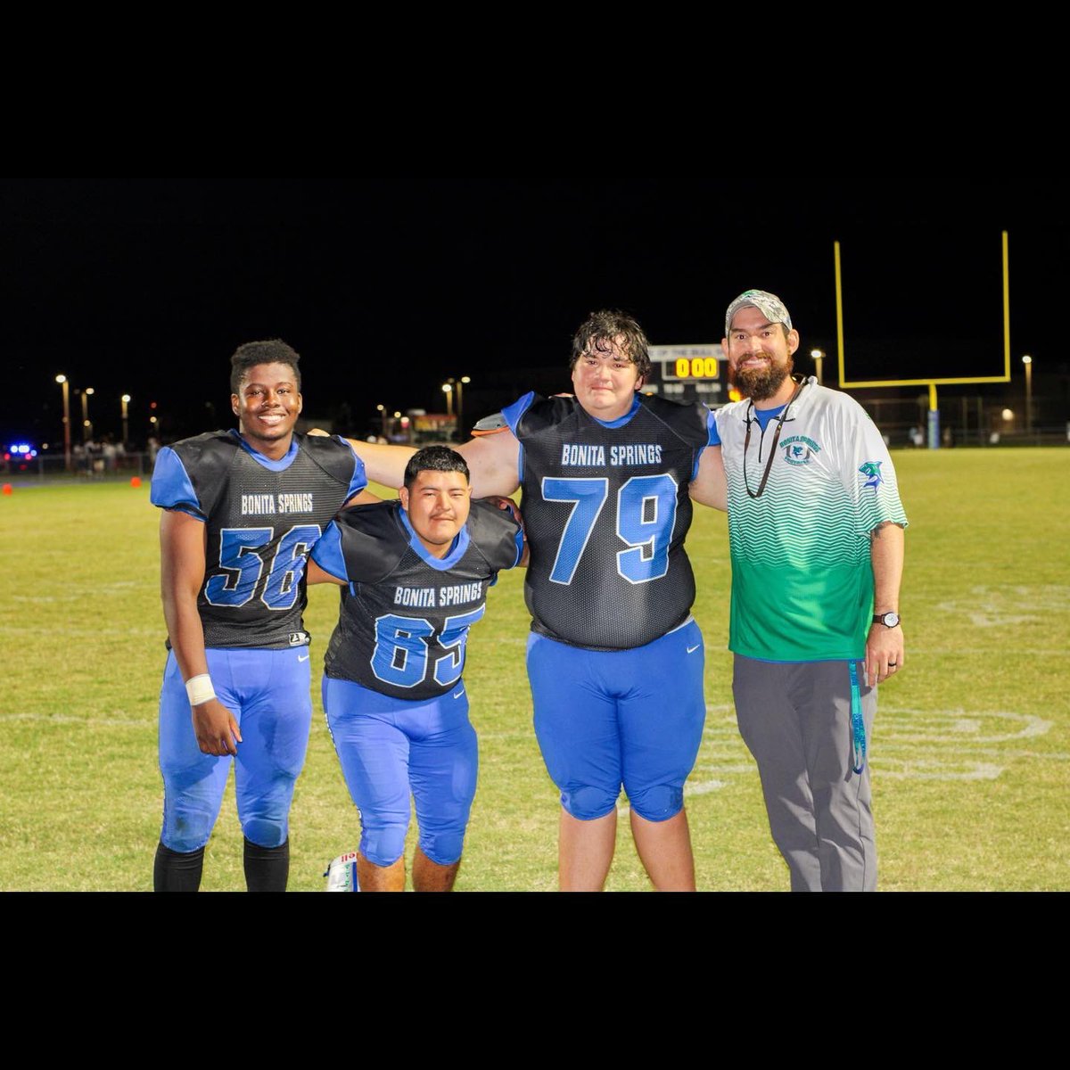 NotTheFakeNickk's tweet photo. Proud of these young men! #Seniors #BullsharkFootball #Brotherhood @Isaiahmeus56 @EdgarPrimero65 @RyanRey93070995  @jj239johnson      @logan_keenum https://t.co/Roq3Lv7FHr