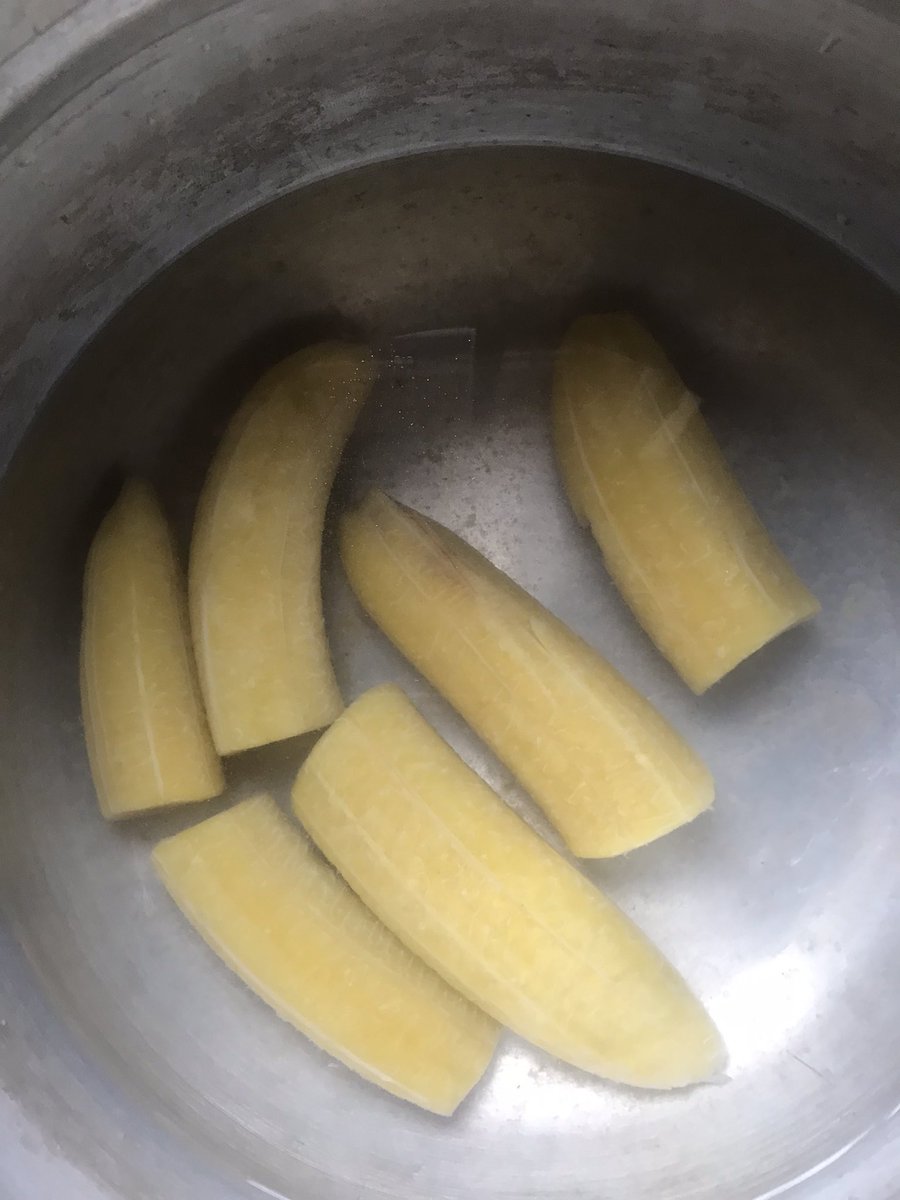 DeHermit's tweet photo. Whiles waiting on the #backyard #maize harvest, the #plantain yielded some lunch too π. Eating more of what I grow in the coming months and years is the dream!
#5FSG #farming #backyardfarmMoments
#GodIsInvolved https://t.co/6Poz8T4Mzi