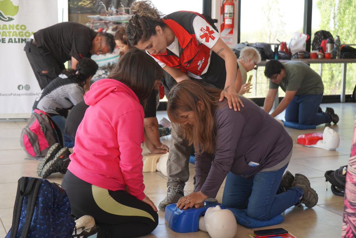 NqnCardio's tweet photo. Finalizamos una excelente Jornada en un marco natural bellísimo con una calidez profesional y humana excelente. GRACIAS ALUMINE!!
@AlamoGabrielM @MinSaludNeuquen @PeveAndrea @ComunidadFAC @smtrujillo71 @corazonsaludable #rcp #turismoneuquen https://t.co/bDKBNh4J86