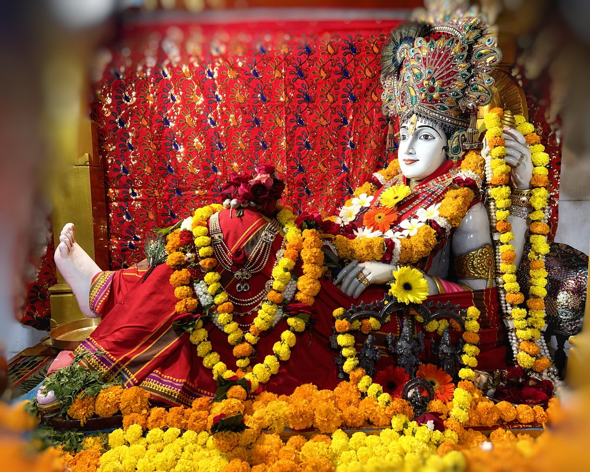 Somnath_Temple's tweet photo. श्री भालका तीर्थ (कृष्ण धाम), प्रभासक्षेत्र - गुजरात (सौराष्ट्र)
दिनांकः 20 नवम्बर 2022, कार्तिक कृष्ण एकादशी - रविवार 
मध्याह्न शृंगार
11224729 https://t.co/UOKkYVcbrg