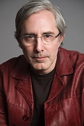 Happy birthday Paul Weitz. My favorite film by Weitz is In good company. 