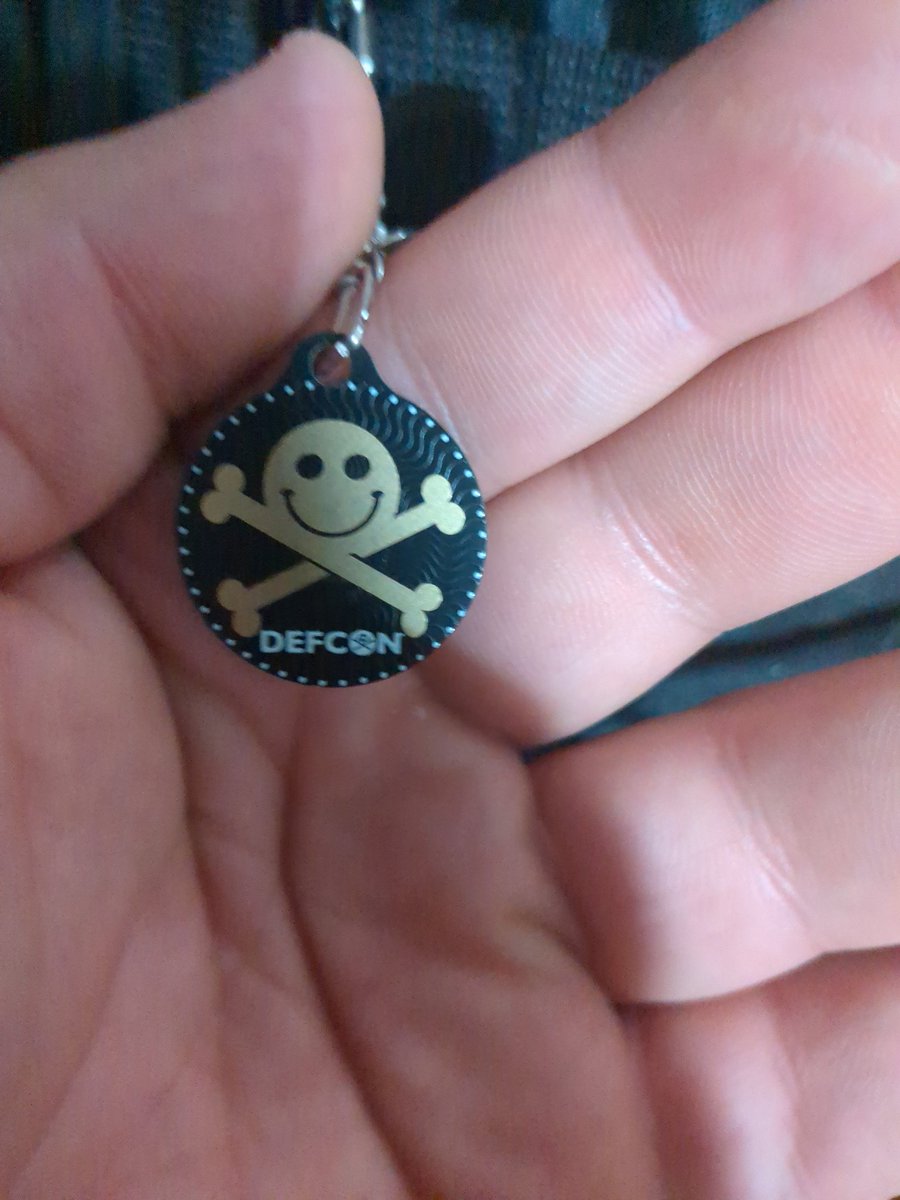 Ghriz (@itzghriz) on Twitter photo Other side for reference <a href="/DefconParrot/">DEF CON Parrot🦜</a> <a href="/defcon/">DEF CON</a> Other side for reference <a href="/DefconParrot/">DEF CON Parrot🦜</a> <a href="/defcon/">DEF CON</a>