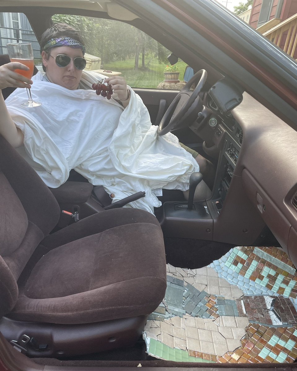 NerdySqrl's tweet photo. Iβm grateful that I got to do GISH a couple times at least. It got me through some of the loneliest parts of quarantine and pushed me to new creative heights. My greatest achievement still remains the mosaic tile Red Hood on the floor of my car. #GISH #DammitMisha #GISH2022 https://t.co/tzY4XXeUhB