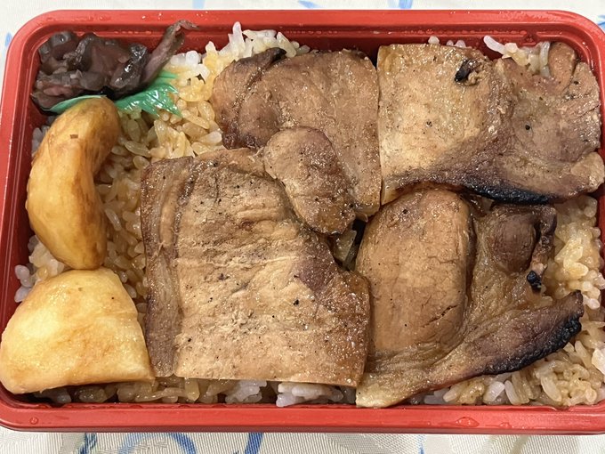 バーベキュー弁当美味ぇですぅ 