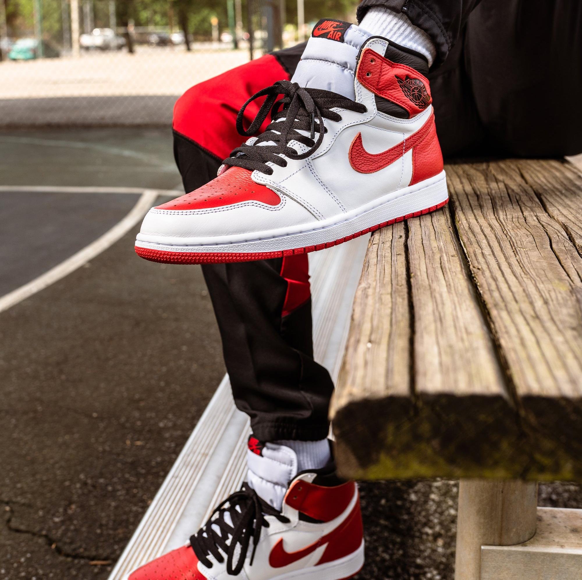 Jordan 1 bred black cheap friday