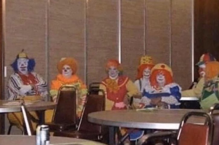 memegoatess's tweet photo. My friends and I discussing our love life https://t.co/pSyrOWsemi
