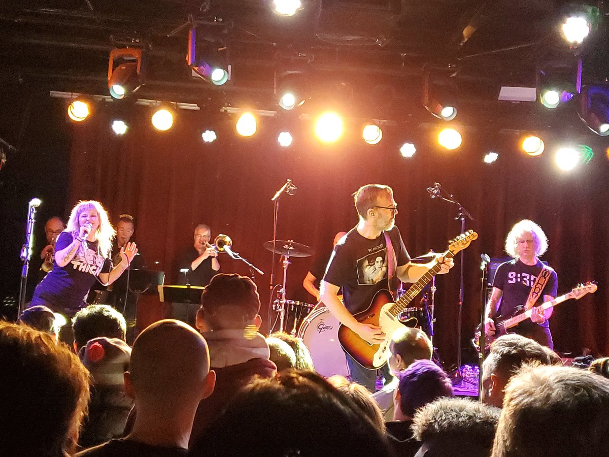 Never will get tired of these shows. <a href="/LettersToCleo/">Letters To Cleo</a> <a href="/kayhanley/">☠️ Kay Hanley ☠️</a>