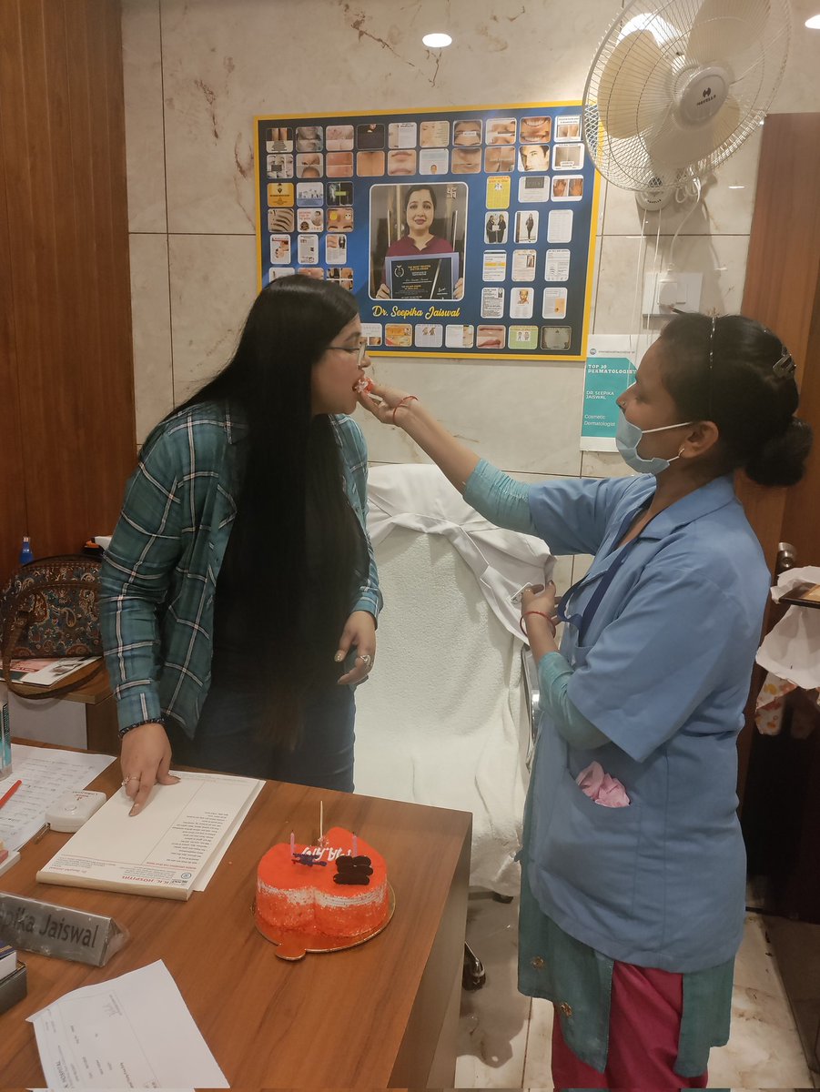seepi20's tweet photo. Birthday at hospital https://t.co/oLS46f05JX