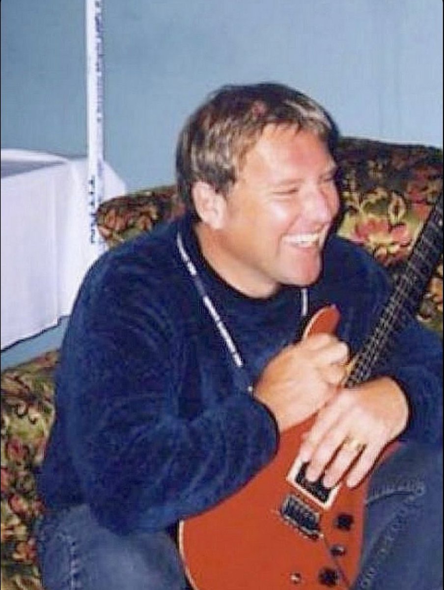 Good morning @RushFamTourneys have a most excellent Lifeson day #RIPNeilPeart <a href="/vivien2112/">Vivien</a> <a href="/BStrangiato/">Bob Vila Strangiato</a> <a href="/newworldrushman/">Albert Ortenzi</a> <a href="/Down28To3/">TB[21]12 🌊🍑</a> <a href="/JohnRiverajr3/">John Rivera jr</a> <a href="/Tinathread/">Tina Pearl</a> @LWalroo @Anagram2112 <a href="/MaraJade_2017/">𝔐𝔞𝔯𝔞 𝔍𝔞𝔡𝔢 🎞️ 🍿</a> @GiraffeCyclist <a href="/kgerm30/">K Germ</a> <a href="/BWieds/">Barry ‘Wieds’</a> <a href="/jcd823/">James Cornelius</a> <a href="/Jenniferkunkel/">Jennifer Kunkel</a> <a href="/ABeltJr1/">A Belt Jr</a> <a href="/NenaLavonne/">Nena Lavonne</a>