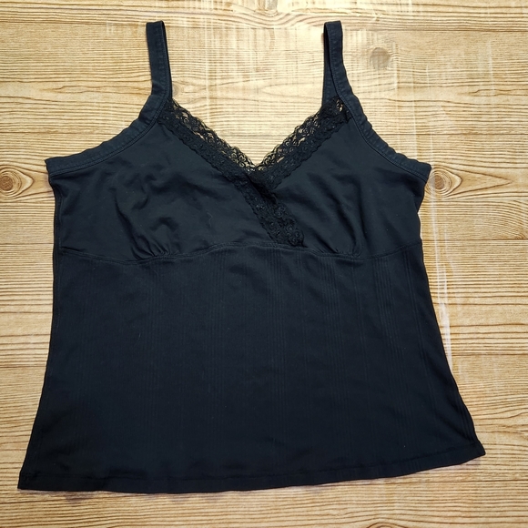 carmindoe's tweet photo. So good I had to share! Check out all the items I'm loving on @Poshmarkapp #poshmark #fashion #style #shopmycloset #derekheart #vintage #shein: https://t.co/RNA0v1bYuQ https://t.co/FKBSozYQgB
