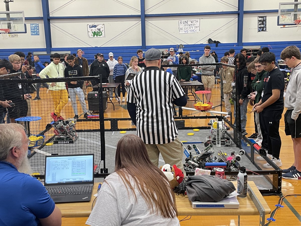 lovejoyrobotics's tweet photo. We performed great at the #WolfeCityTurkeyTournament ! #1082Z was 3rd in skills, #1082D and #1082Z were Quarterfinalists, #1082J and #1082R were finalists.. J won the Judges Award and R won the Excellence Award! We are proud of ALL teams and can’t wait to see what they do next! https://t.co/gVAaTimxnv