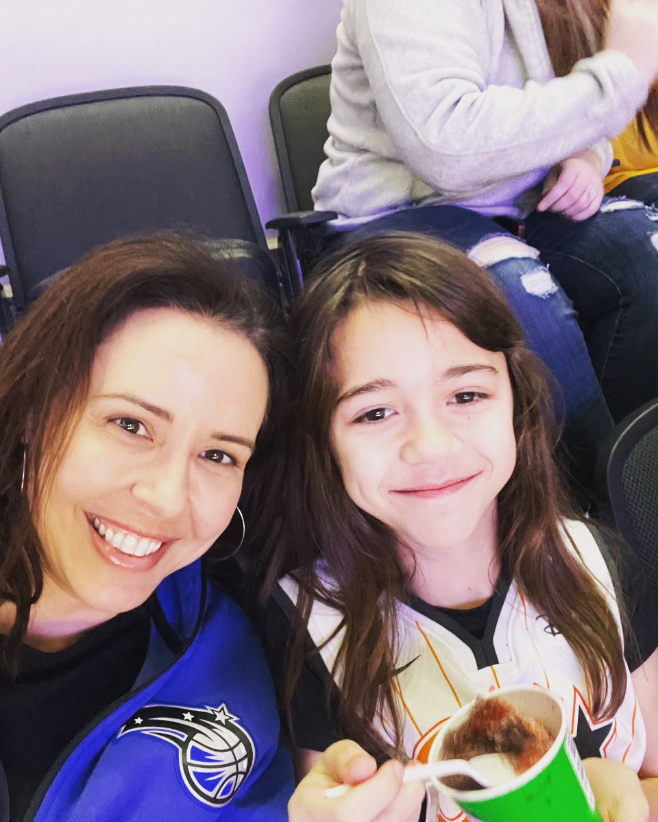jencerasa's tweet photo. Midwestern by zip code, forever @OrlandoMagic fans. #pacersgamenight https://t.co/eEtGAuGzaR