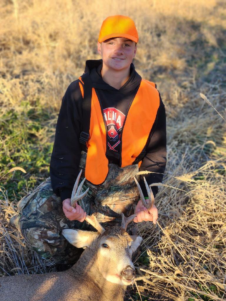 WarriorsCoachK's tweet photo. WE had a pretty good 2022 Deer Season. Creighton shot his FIRST BUCK with the .308 I bought him last Christmas, Dad shot a monster, and I tagged out with a mature buck this afternoon. #BucksOfNebraska #DeerSeason2022 #HuntingFamily https://t.co/lUi2l4GIGV