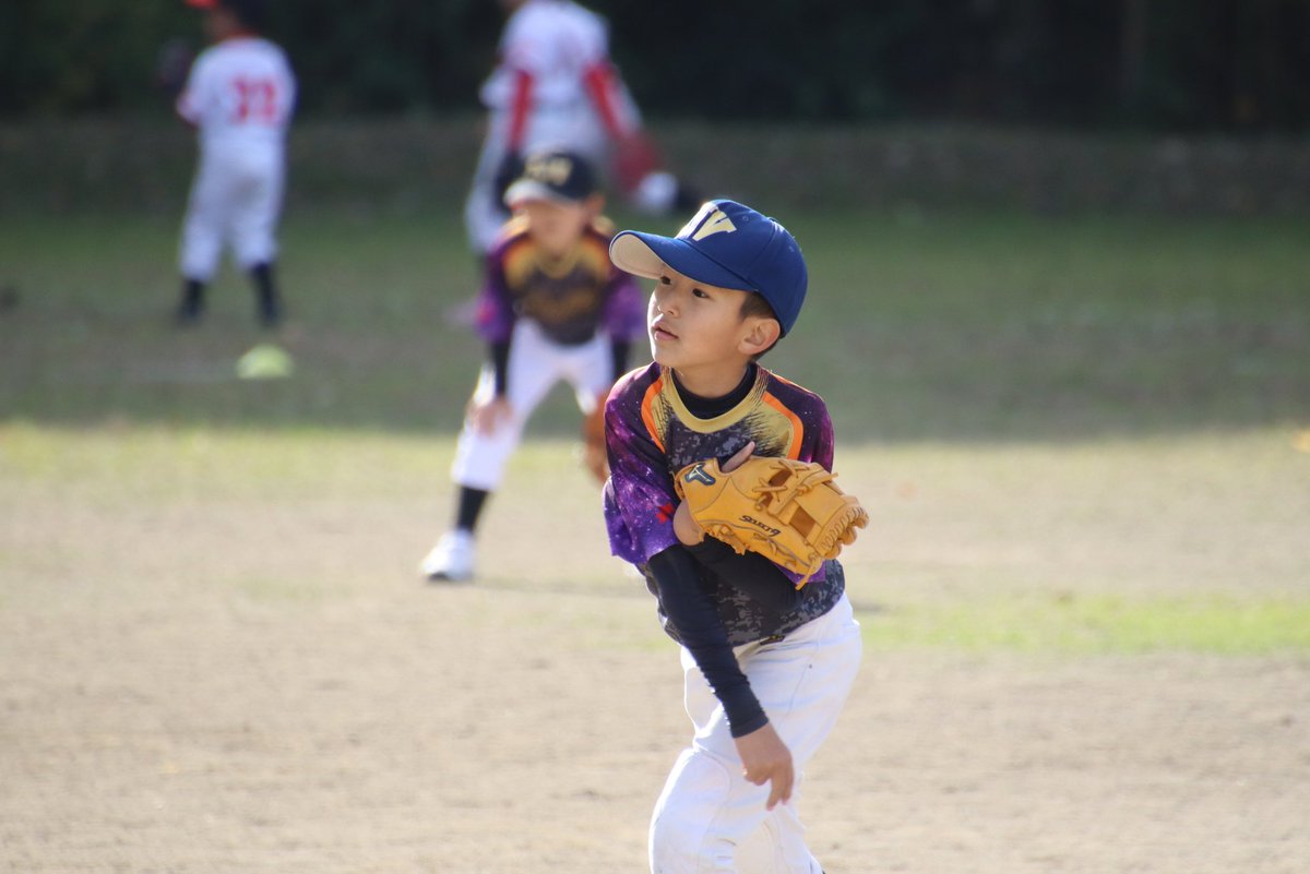 FRaijins's tweet photo. 2022.11.19
SNS 頂上決戦 キッズベースボール大会に参加しました⚾

 ��験の子や新入団員も増えて、キッズがにぎやかになりました☺️
結果は２回戦敗退でしたが、楽しそうに動いてる姿を見られるだけで大人は満足🥰

初キャプテンは緊張気味で浮かれてたのはここだけのひみつ🤫

#少年野球 #名取市 https://t.co/b1Dz7Gr0JM