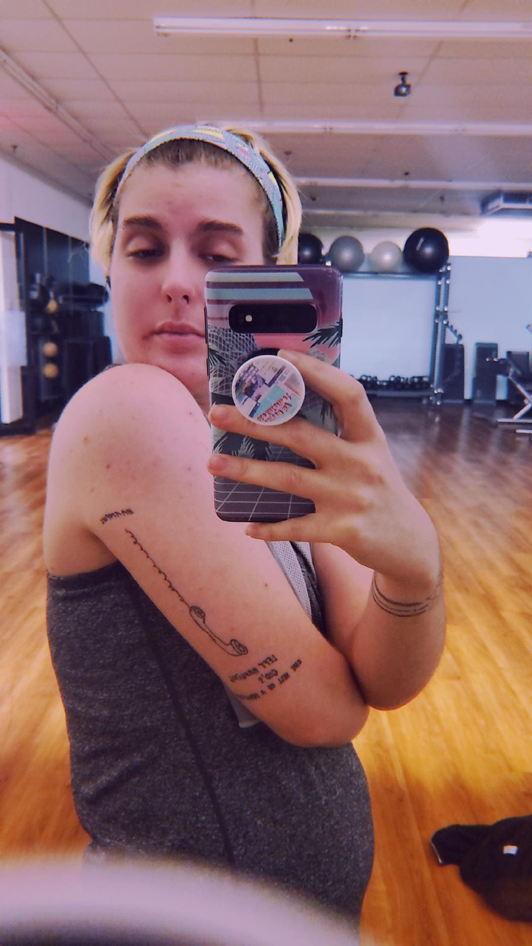 bunni-boi-on-twitter-working-out-at-the