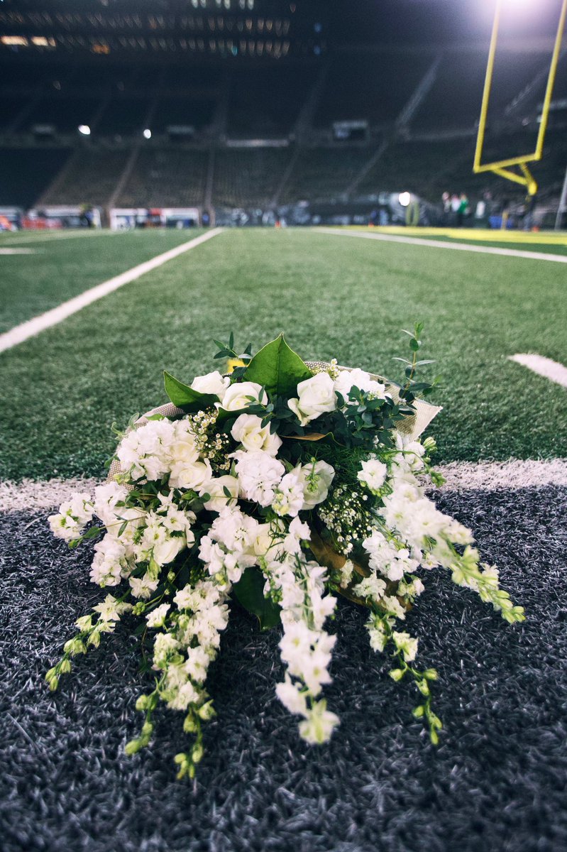 Oregon Football tweet media