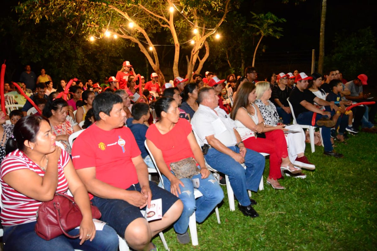 norma_zaratedm's tweet photo. Amena reunión con los correligionarios de la compañía Mbaritú de Yaguarón.
Agradecemos a Angel Fleitas y flia por recibirnos en su casa, al seguro Dip reelecto Esteban Samaniego, al futuro Pdte Seccional Dario Aguayo y al próximo reelecto Concejal Dptal Kike Ríos por acompañarnos https://t.co/ryc1f7He4w